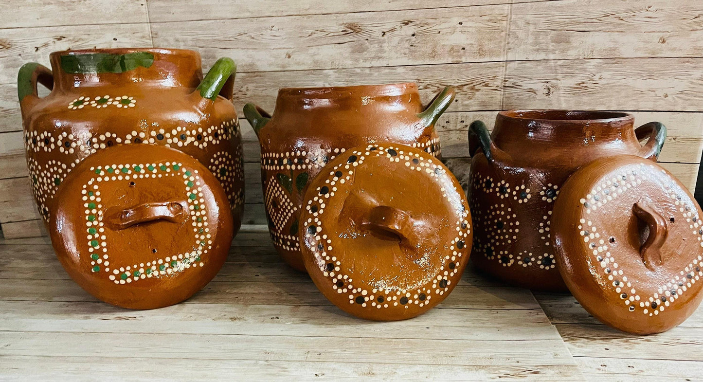 Olla de Barro Decorada con Tapa Clay Pot with Lid Fits Up To Terracota Bean Pot
