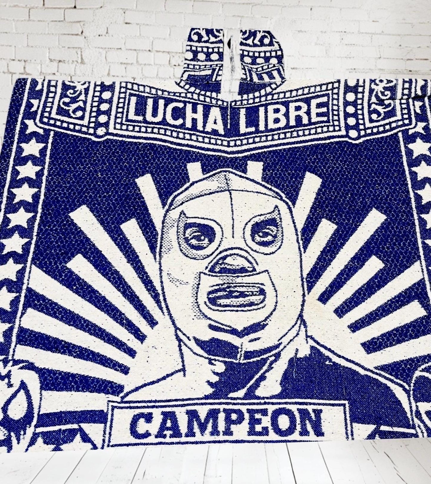 Mexican Poncho Gavan de Lucha Libre El Santo y Blue Demon