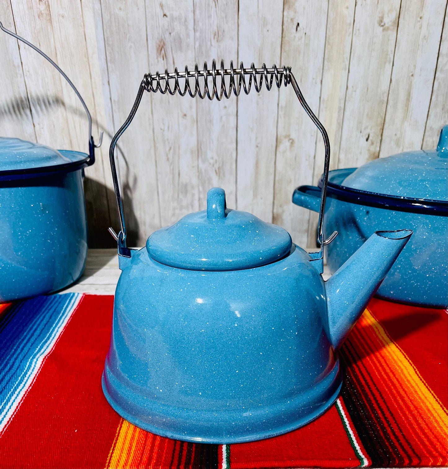 Mexican Enamelware Camping Set 1 Coffee/Tea Pot 1 Frying Pan & 2 Pots Set de Peltre Mexicano con 2 Ollas 1 Sarten y una Cafetera