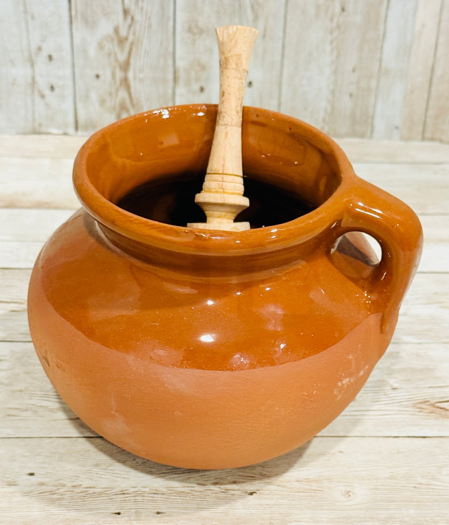 Olla de Barro Chocolatera con 1 Molinillo de Madera Terra Cota Hot Chocolote Pot with 1 Wood Molinillo Grinder