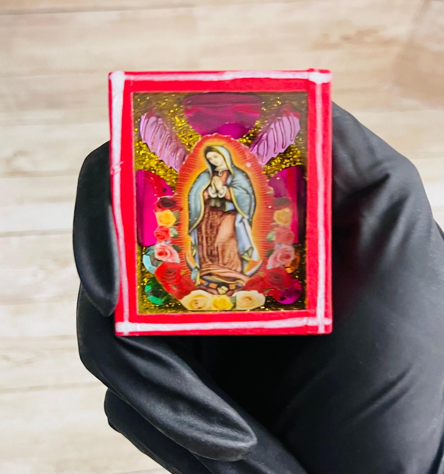 Nicho Mexicano Con Iman de La  Virgen Maria Virgin Mary Magnet Shadow Box Nicho