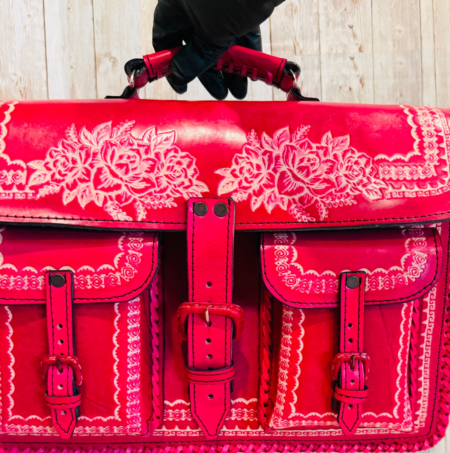 Unisex Leather Handmade Portfolio Leather Business Briefcase Mexican Artesanal Satchel Portafolio Artesanal de Piel de Cuero Amartillado