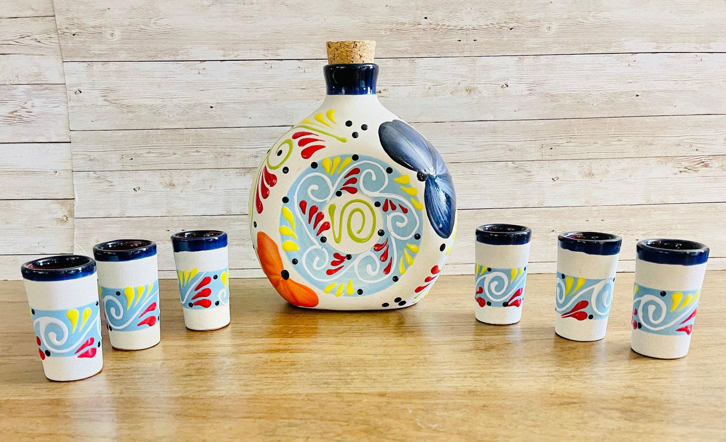 Terra Cotta Mexican Art Pottery Decanter With 6 Tequila Shot Glasses Licorera Artesanal Mexicana con 6 Vasos Tequileros