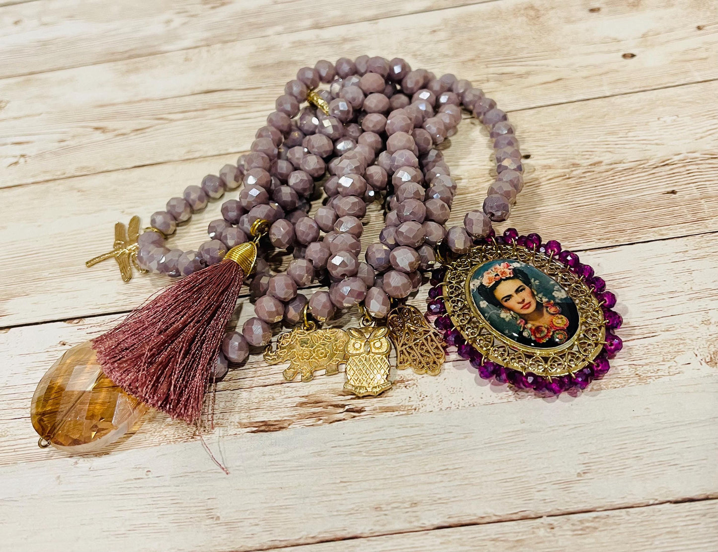 Handmade Mexican Frida Kahlo Artesanal Bracelets Set of 7 Beaded Bracelets Semanario Artesanal Mexicano de Frida Kahlo 7 Pulseras