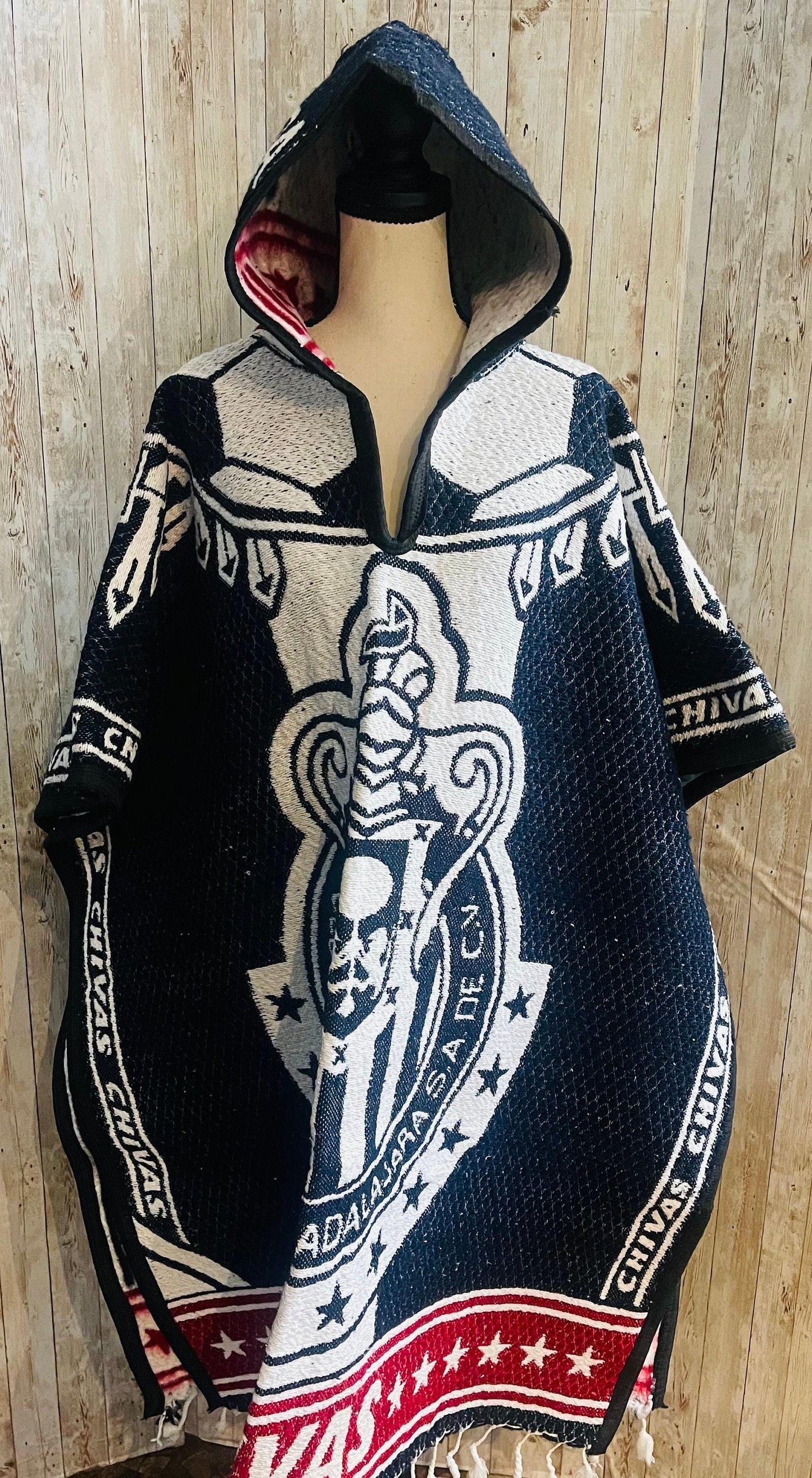Poncho Mexicano Grueso de Guadalajara Chivas Poncho de Futbol Mexicano Mexican Thick Soccer Poncho