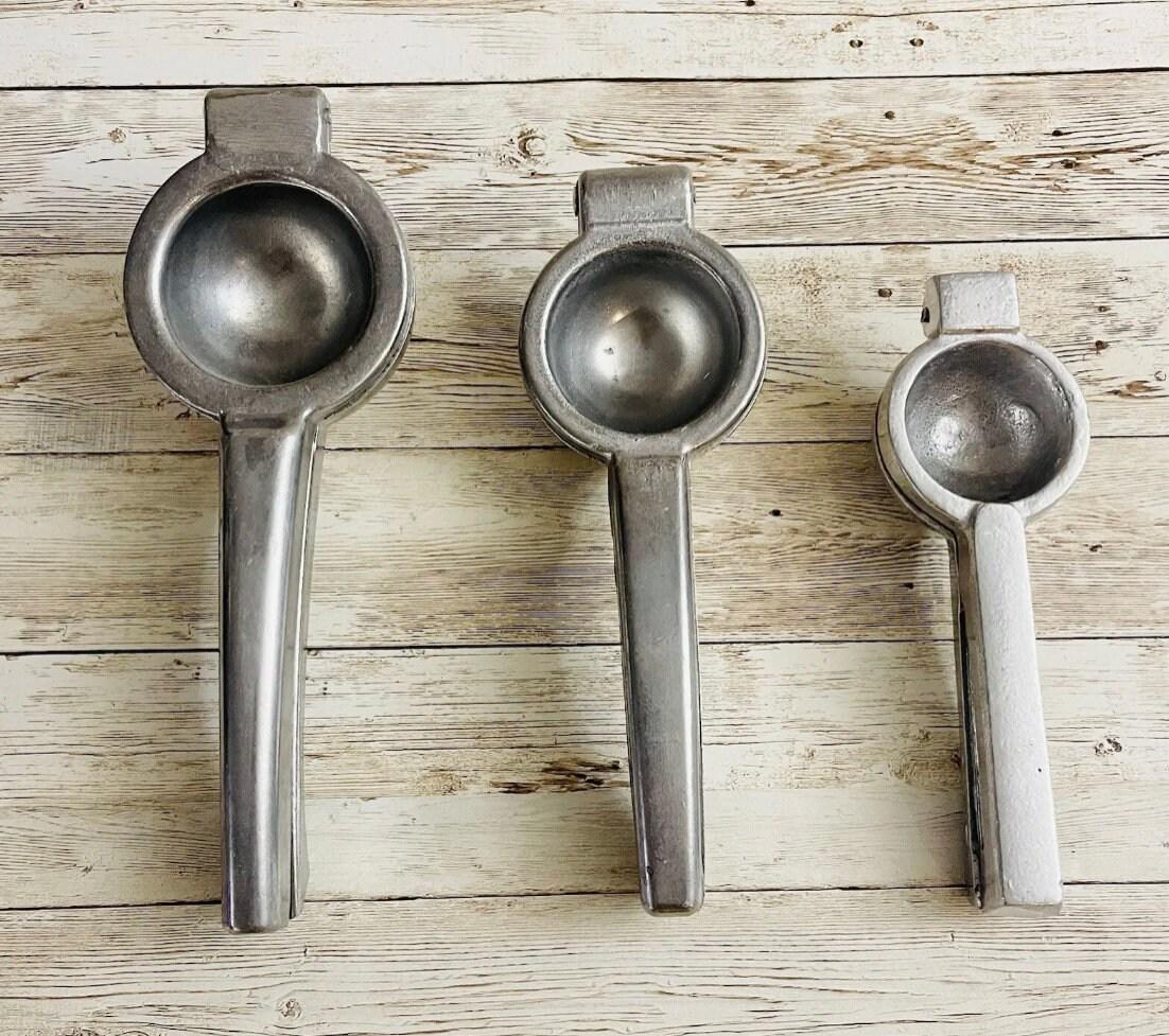 Exprimidores De Limones Mexicanos Mexican Lemon Lime Squeezers