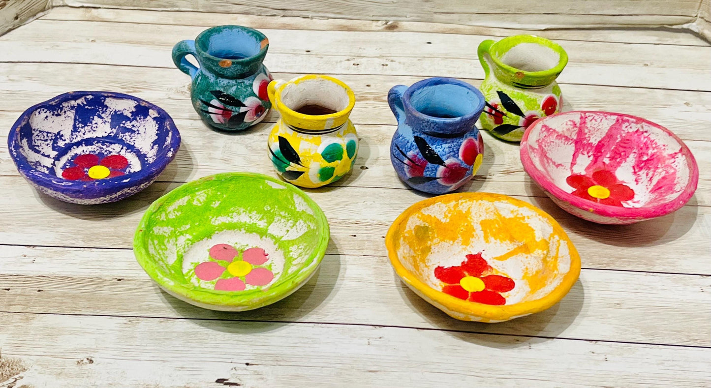 4 Platitos con 4 Tazitas de Barro Mexicano Chico 4 Small Mexican Clay Plate and 4 Terra Cota Clay Cups