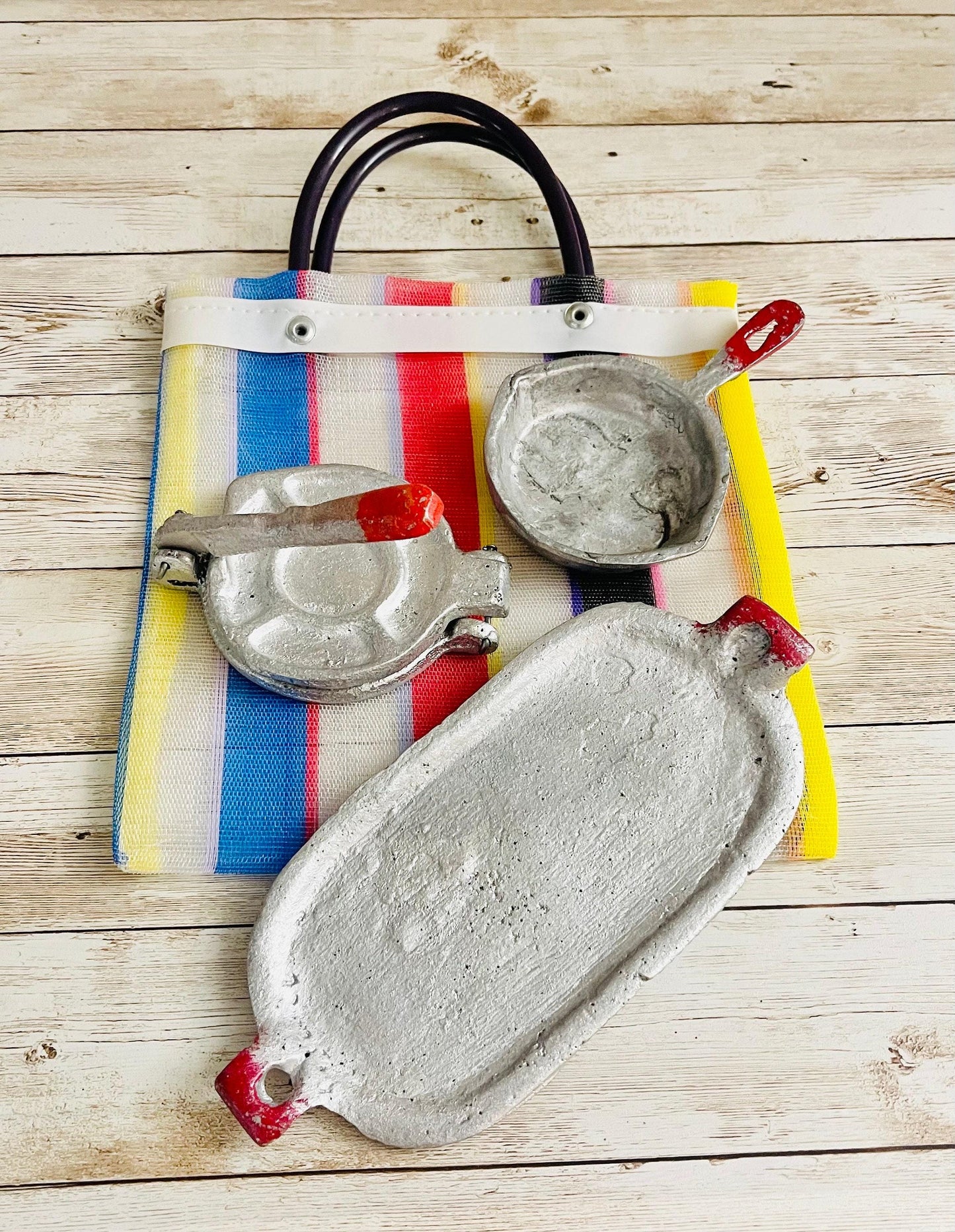 Mexican Kids Kitchen Pan Pot Skillet Juego Mexicano para Niños Incluye Tortillero Comal Sarten con Bolsita