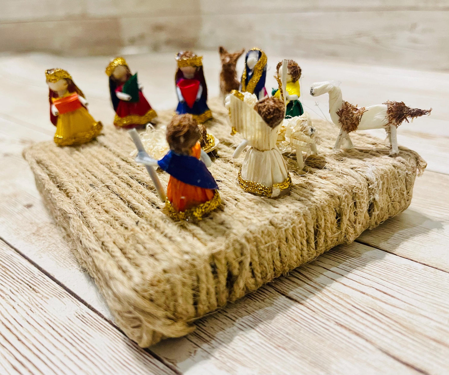 Mini Corn Husk Nativity Set Nacimiento Navideño Mini de Hoja de Maiz 1 Inch Tall