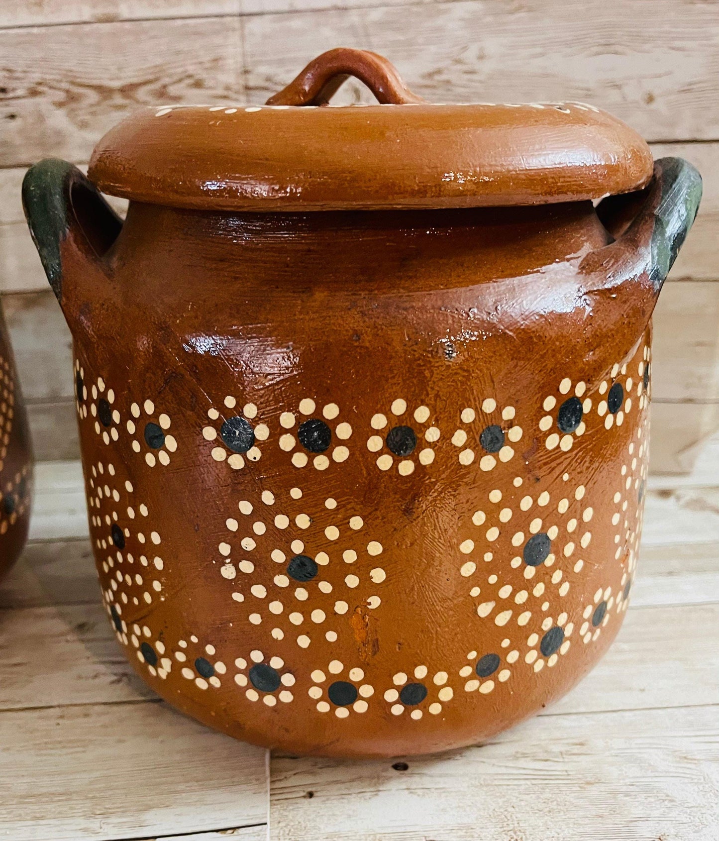 Olla de Barro Decorada con Tapa Clay Pot with Lid Fits Up To Terracota Bean Pot