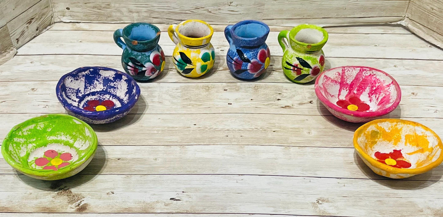 4 Platitos con 4 Tazitas de Barro Mexicano Chico 4 Small Mexican Clay Plate and 4 Terra Cota Clay Cups