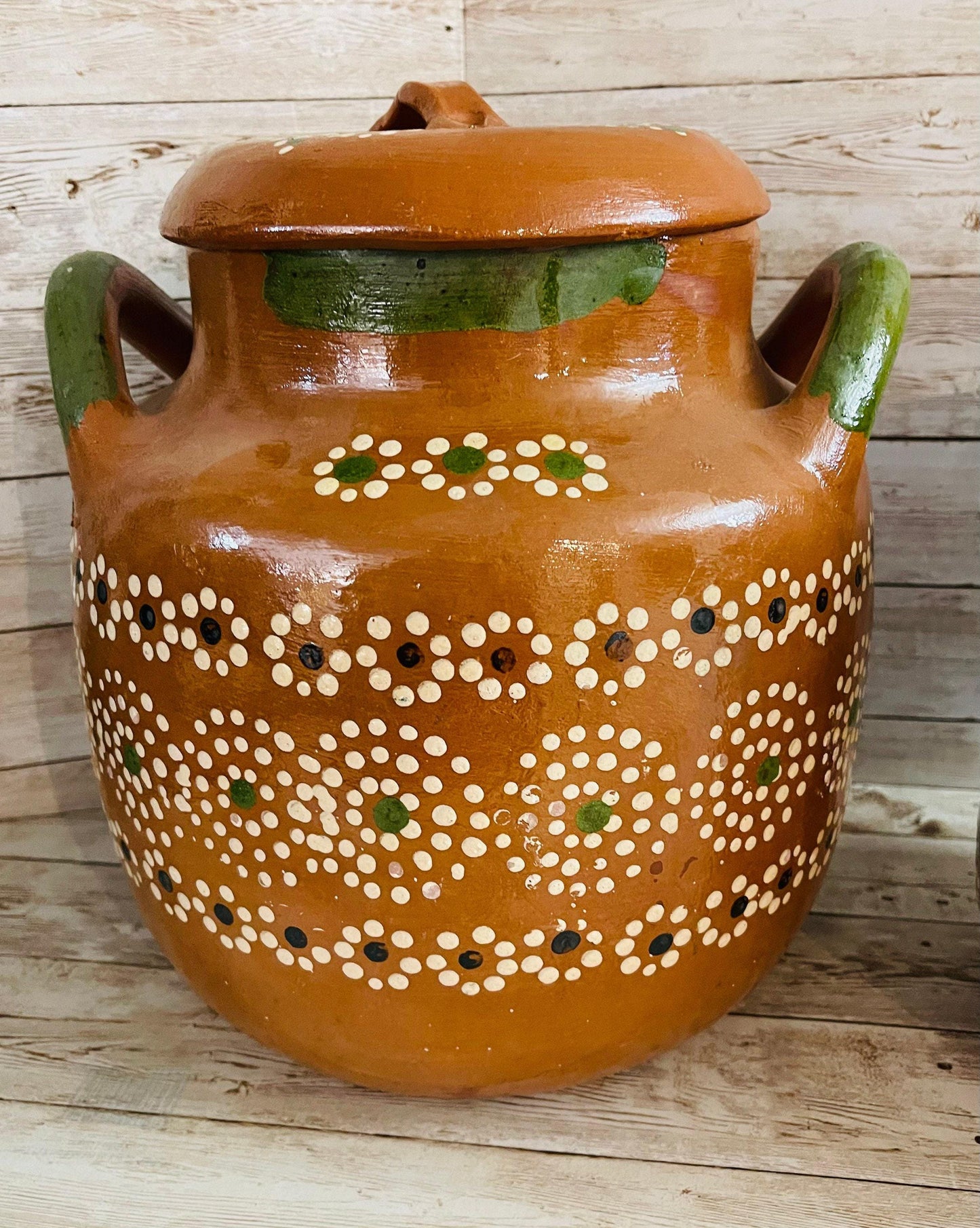 Olla de Barro Decorada con Tapa Clay Pot with Lid Fits Up To Terracota Bean Pot