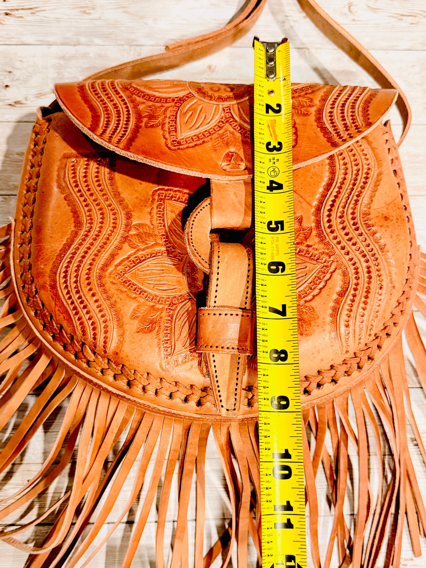 Mexican Leather Tooled Fringe Crossbody Handbag Bolsa Mexicana de Piel Cincelada con Flecos
