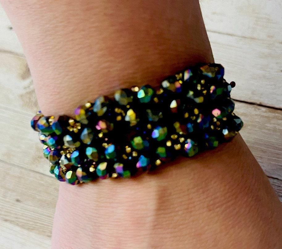 CHAQUIRA Huichol Mexican Bracelet Pulsera Chaquira Huichol Maya de Cristal