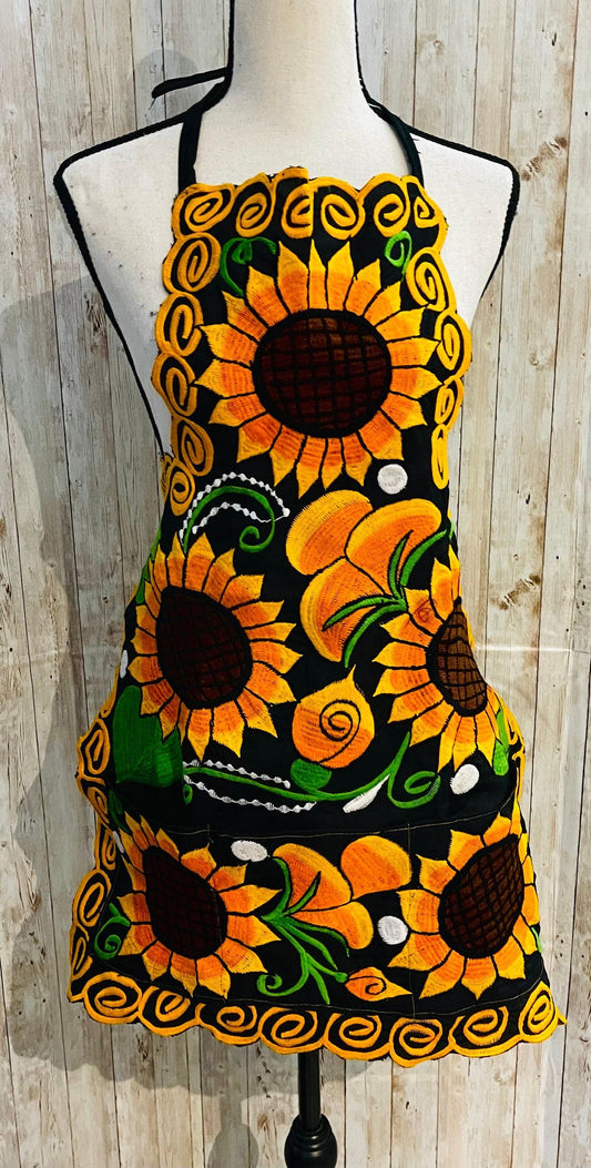 Mexican Embroidered Handmade Kitchen Apron Mandil Delantal Bordado Mexicano de Flores