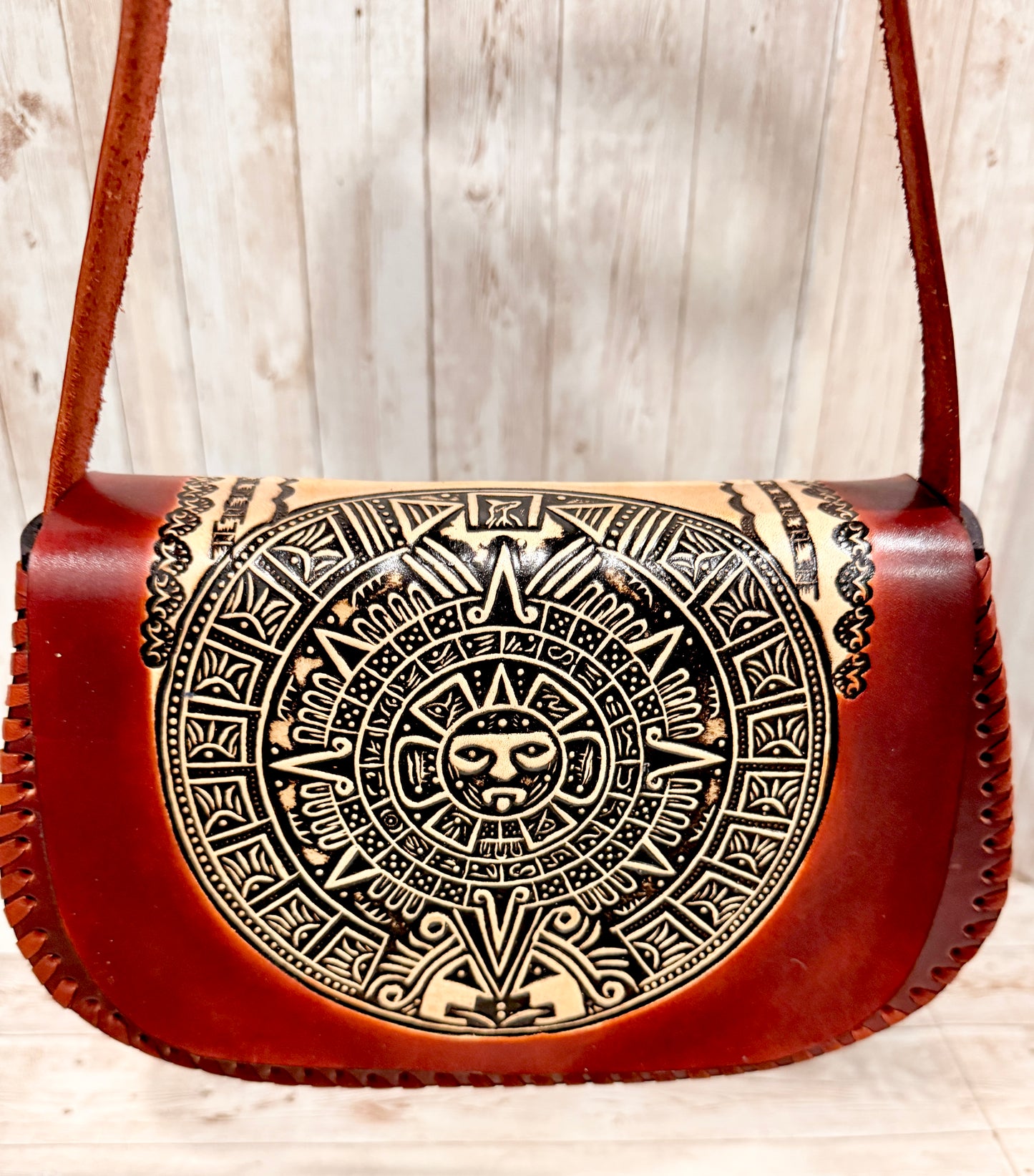 Mexican Leather Tooled Handbag Bolsa Mexicana de Piel Cincelada