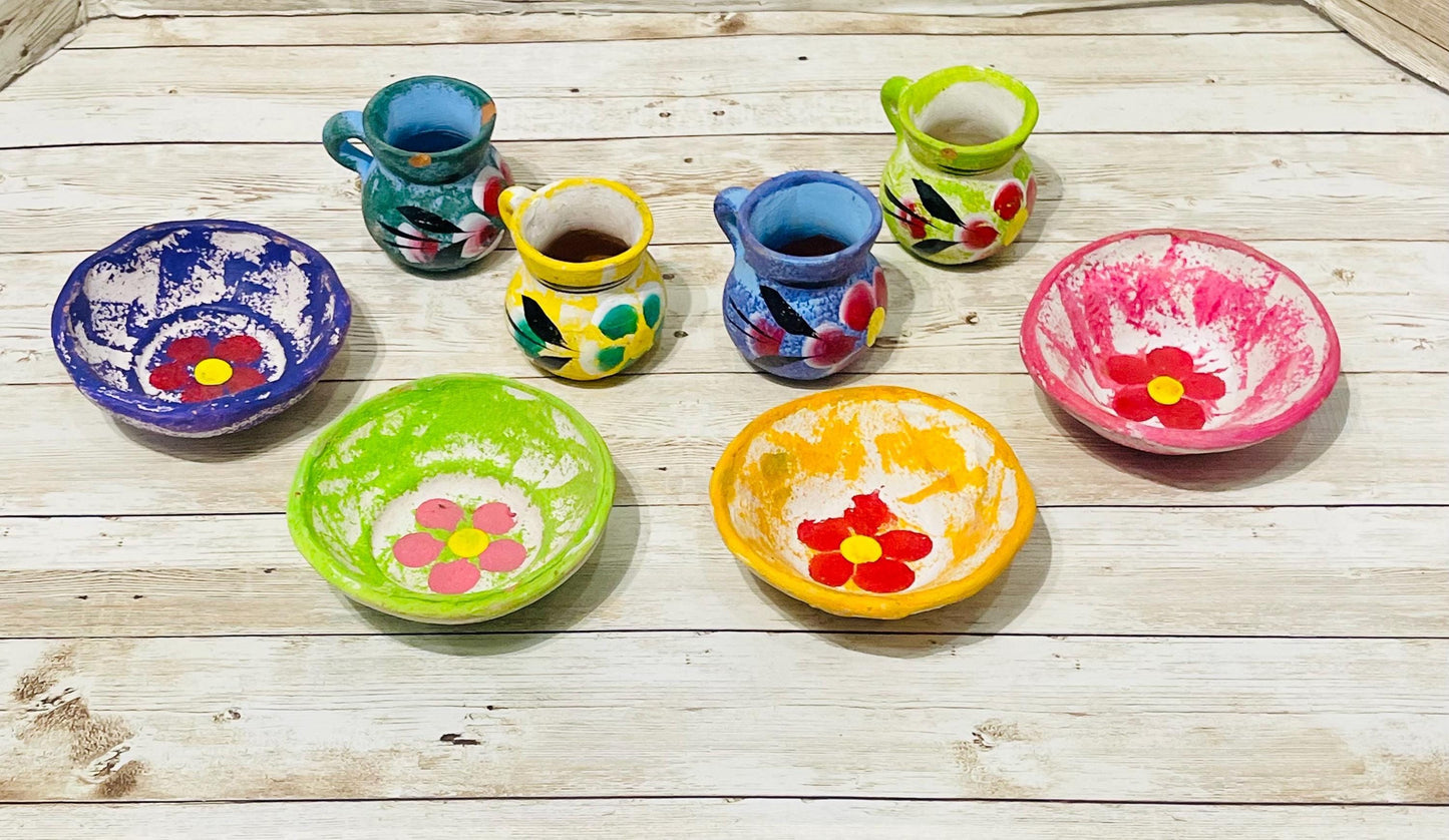 4 Platitos con 4 Tazitas de Barro Mexicano Chico 4 Small Mexican Clay Plate and 4 Terra Cota Clay Cups