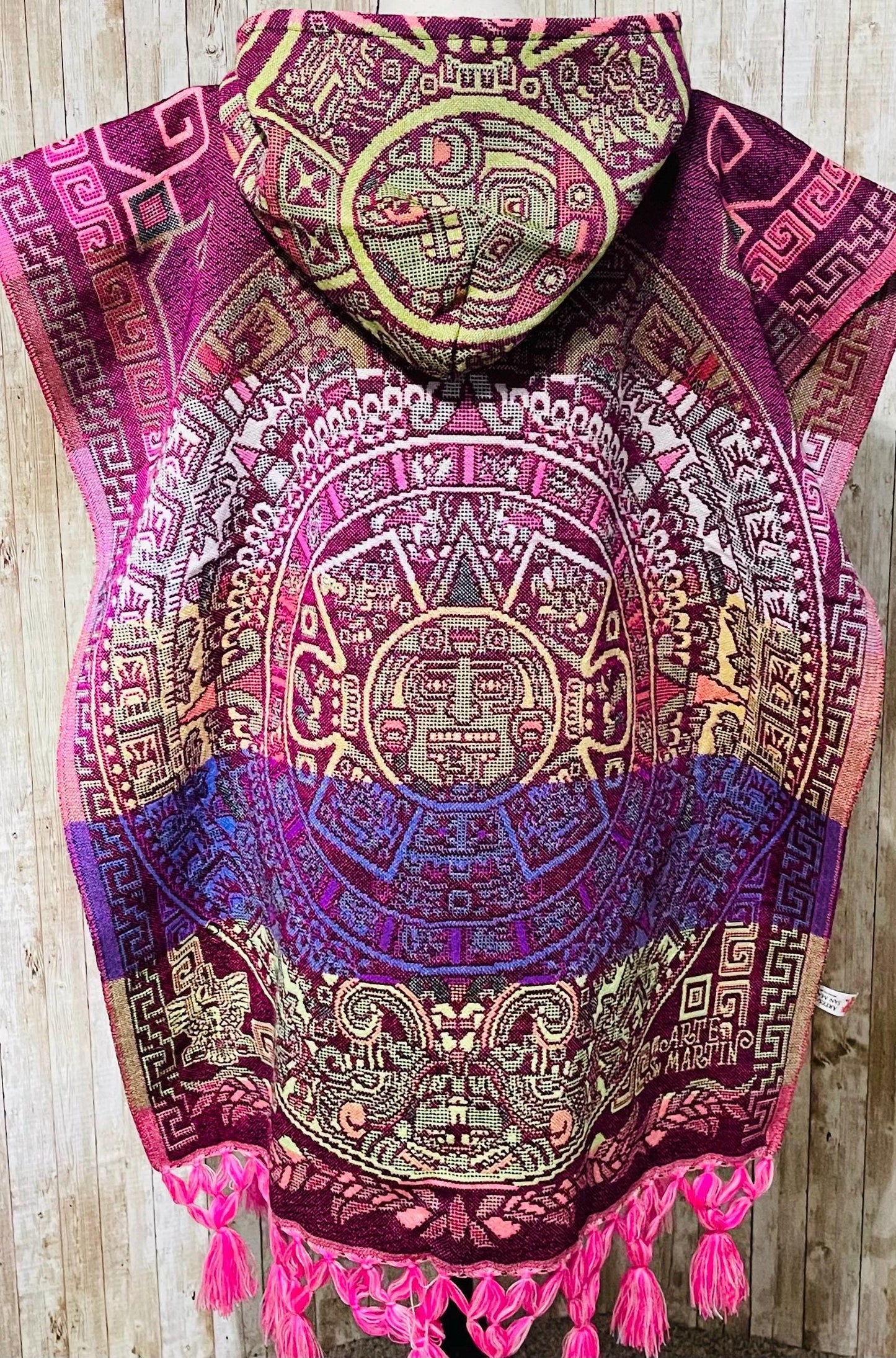 Gavan Poncho Mexicano Calendario Azteca con Gorro Aztec Calendar Mexican Poncho with Hoodie