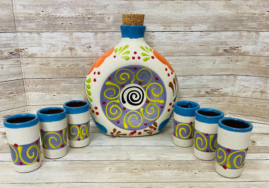 Terra Cotta Mexican Art Pottery Decanter With 6 Tequila Shot Glasses Licorera Artesanal Mexicana con 6 Vasos Tequileros