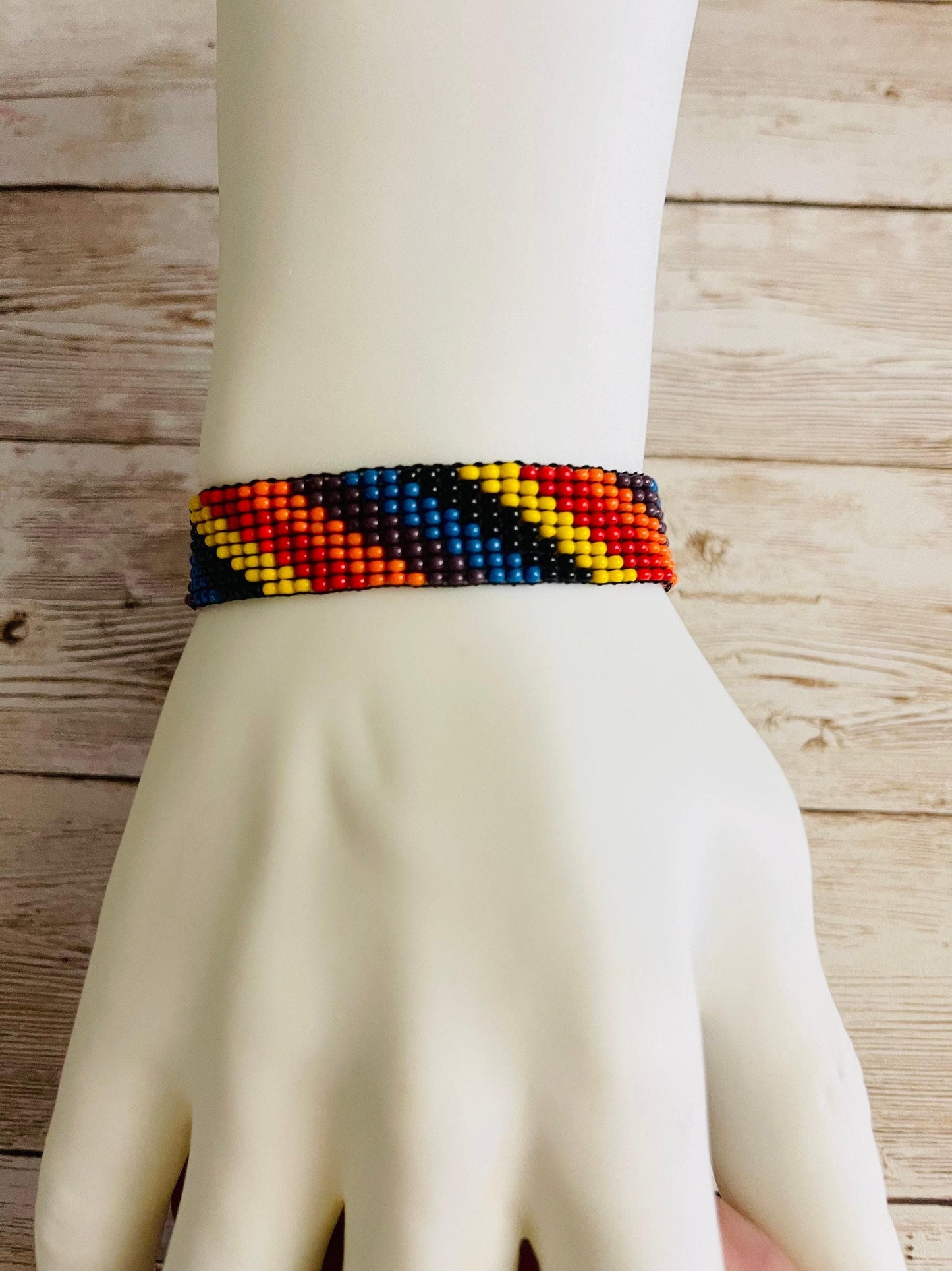 2x CHAQUIRA Huichol Mexican Bracelet & Leather Embroidered Bracelet Pulsera de Chaquira Huichol y Pulsera de Piel con  Bordado