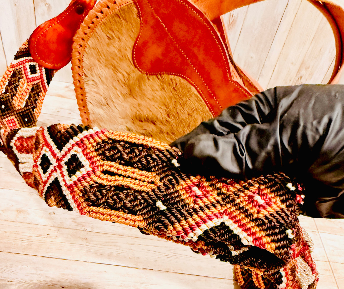Mexican Cowhide Heart Shaped Leather Tooled Handbag Bolsa Mexicana Corazon de Piel y Cuero