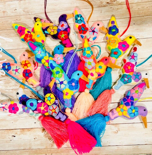 Mexican Pom Pom Hummingbird Keychain Ornament Colibrí Colgante Llavero Mexicano