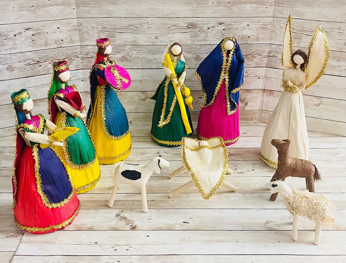 Corn Husk Nativity Set Nacimiento Navideño de Hoja de Maiz 10 Inches