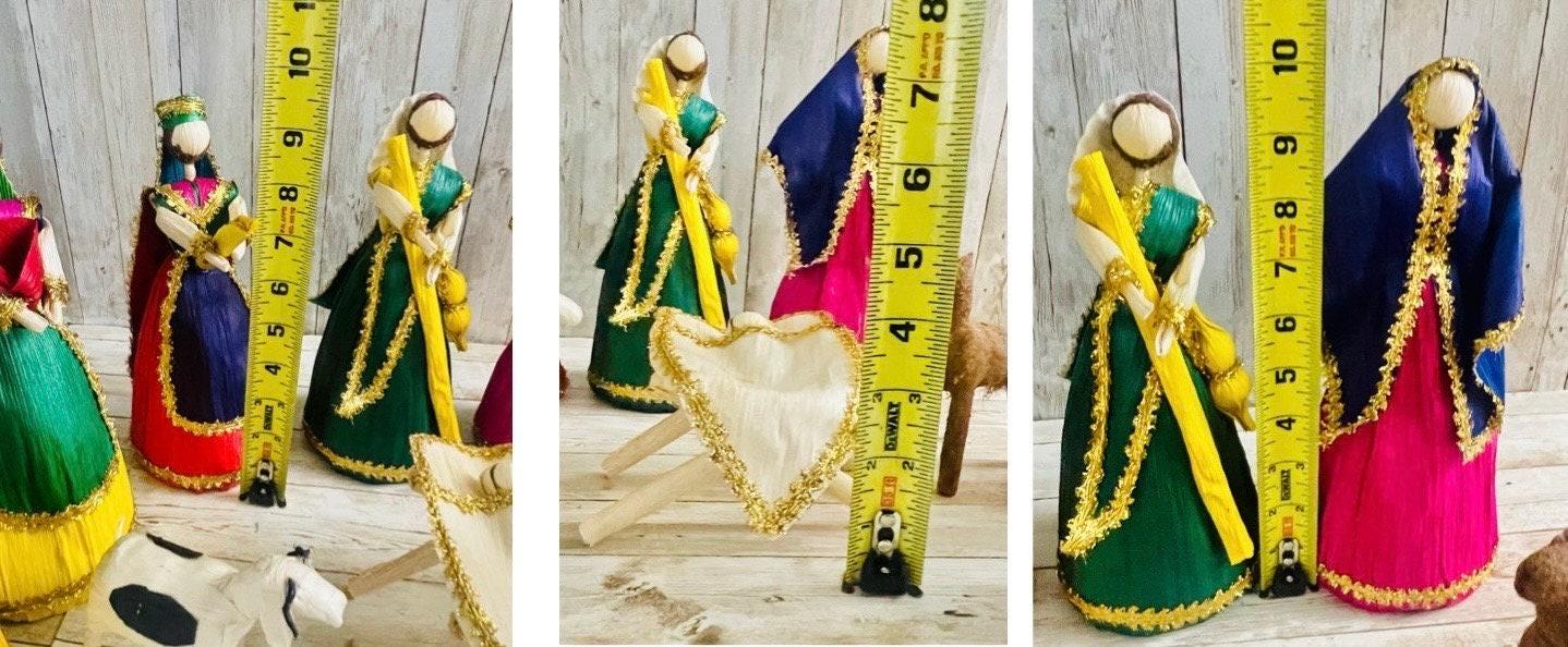 Corn Husk Nativity Set Nacimiento Navideño de Hoja de Maiz 10 Inches
