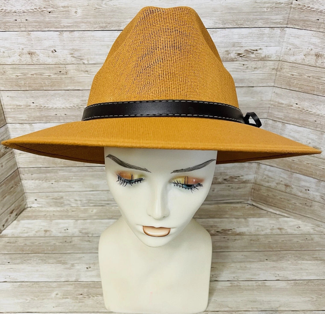Classic Panama Style Hat  Sombrero Clásico Tipo Panama Medium