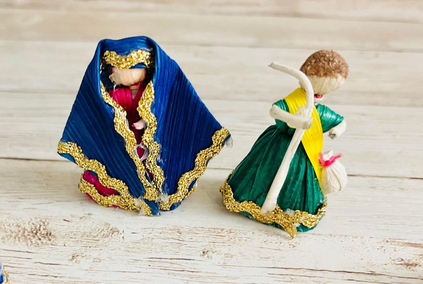 Mini Corn Husk Nativity Set Nacimiento Navideño Mini de Hoja de Maiz 2 Inches Tall
