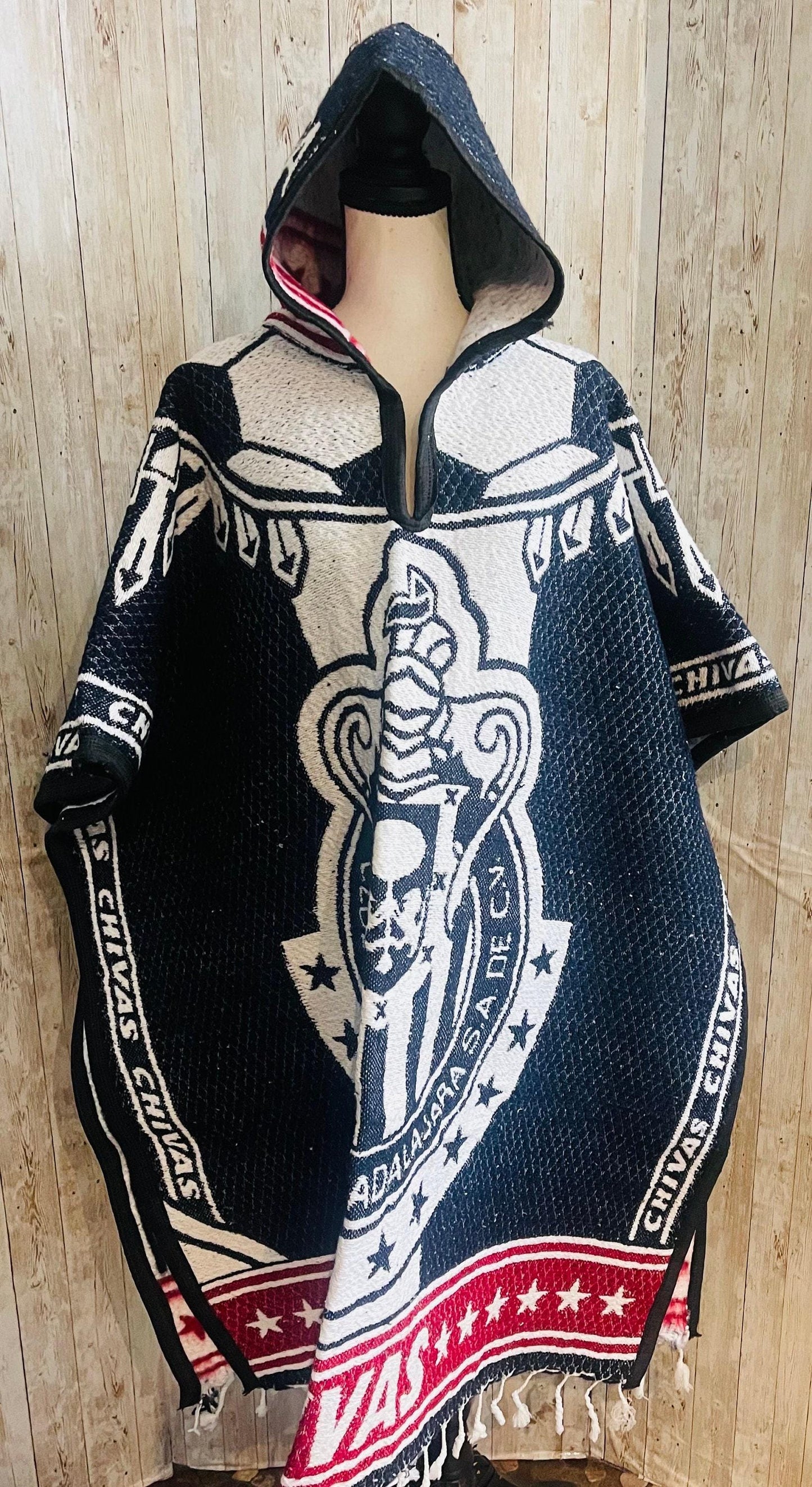 Poncho Mexicano Grueso de Guadalajara Chivas Poncho de Futbol Mexicano Mexican Thick Soccer Poncho