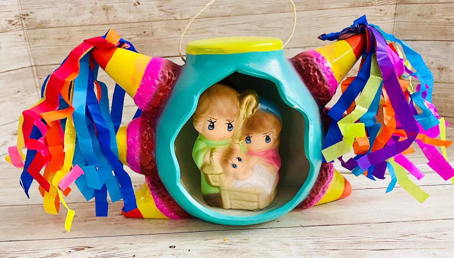 Mexican Piñata Nativity Set  Nacimiento Navideño Mexicano en Piñata
