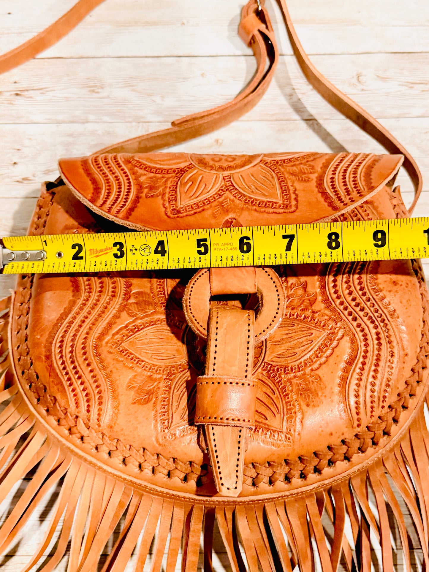 Mexican Leather Tooled Fringe Crossbody Handbag Bolsa Mexicana de Piel Cincelada con Flecos