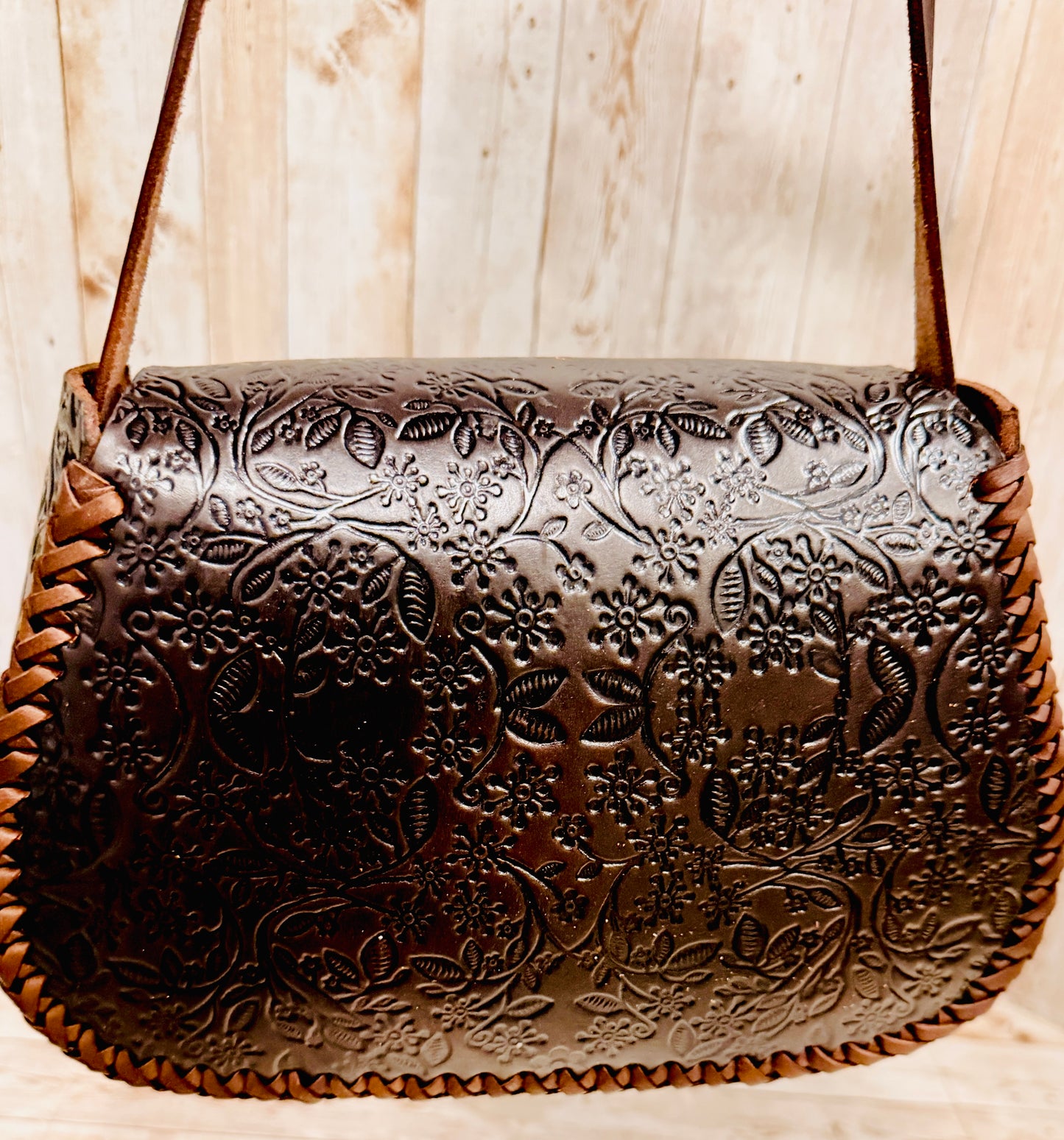 Mexican Leather Tooled Handbag Bolsa Mexicana de Piel Cincelada