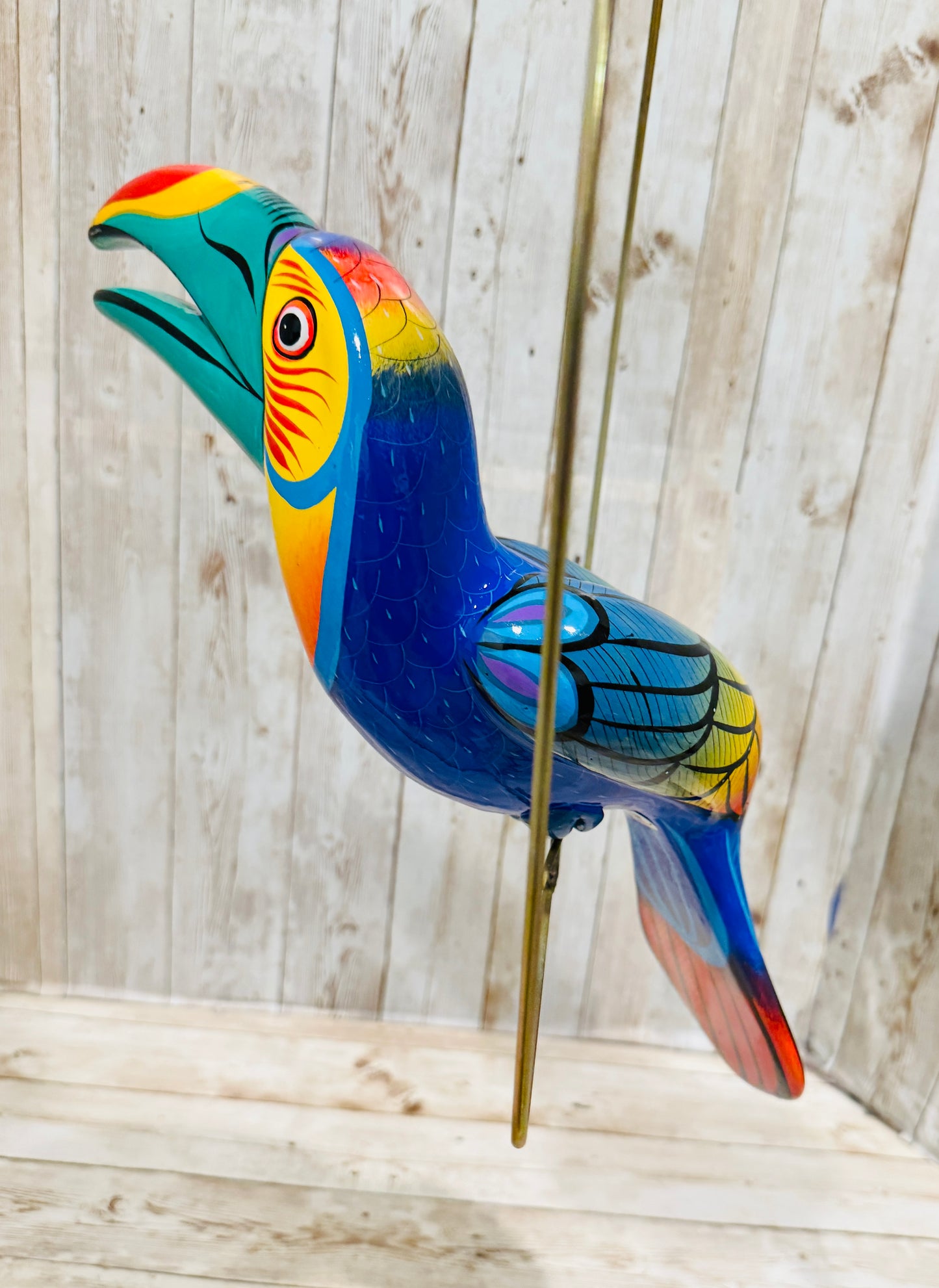 Mexican Exotic Ceramic Bird on a Perch Pajaro Mexicano de Ceramic en Aro