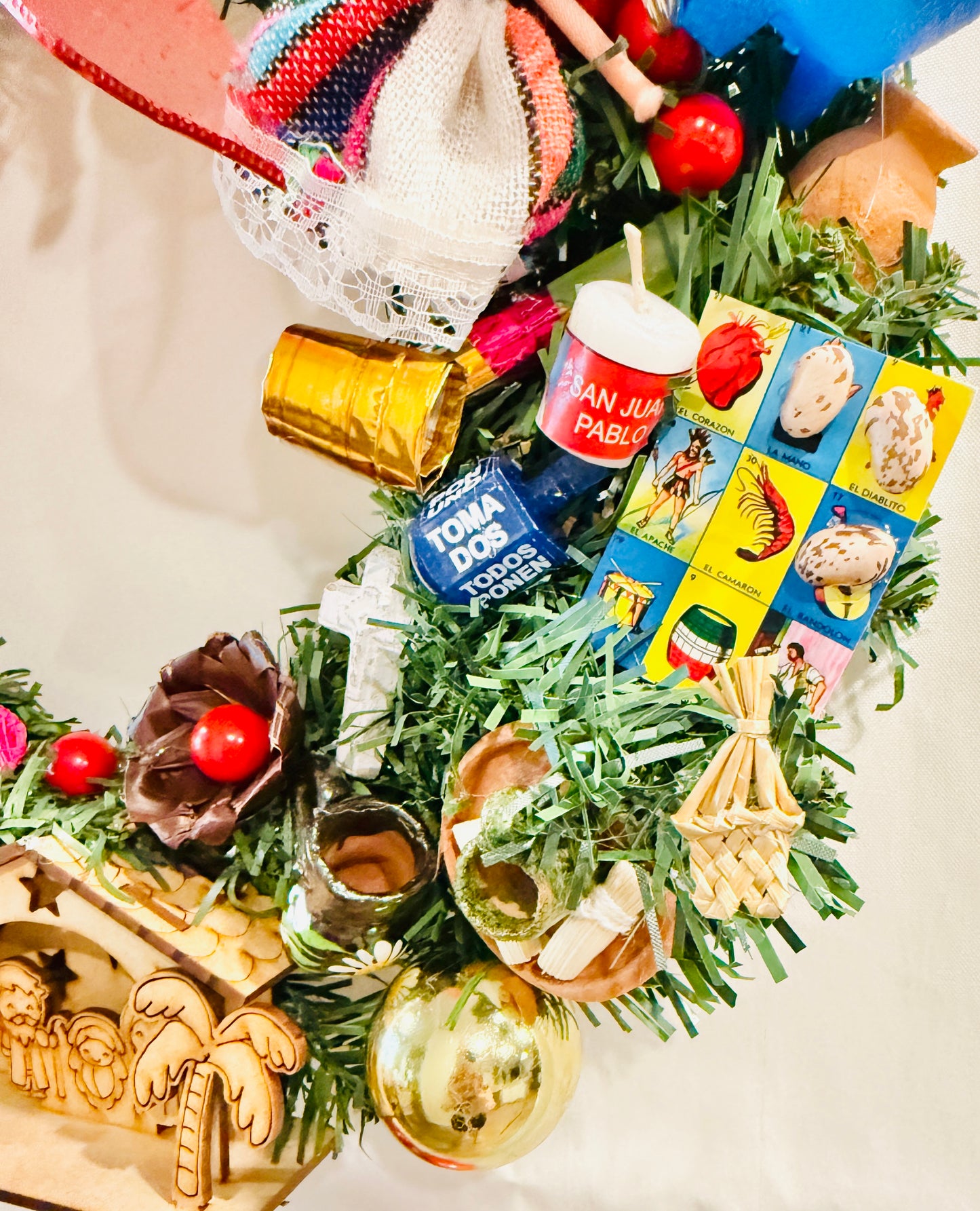 Handmade Mexican Christmas Wreath with Mexican Accessories Corona Navideña con Accesorios Mexicanos Artesanales