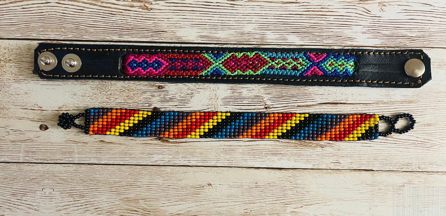 2x CHAQUIRA Huichol Mexican Bracelet & Leather Embroidered Bracelet Pulsera de Chaquira Huichol y Pulsera de Piel con  Bordado