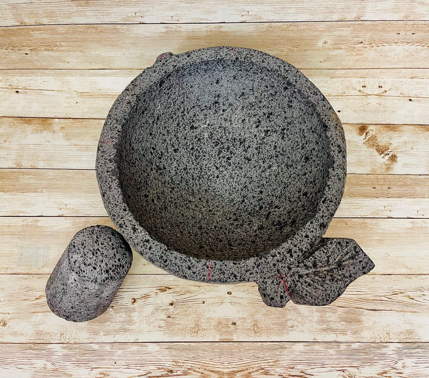 Leaf Molcajete/Tejolote Authentic Mexican Mortar & Pestle Made From Lava Rock Molcajete Diseño de Hoja Mexicano de Piedra Volcanica