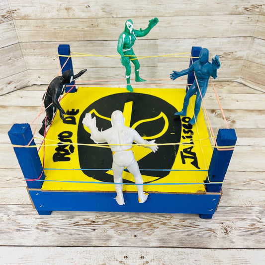 Mexican Lucha Libre Toy Wrestler Fighting Ring with 4 Luchadores Ring de Luchadores con 4 Figuras