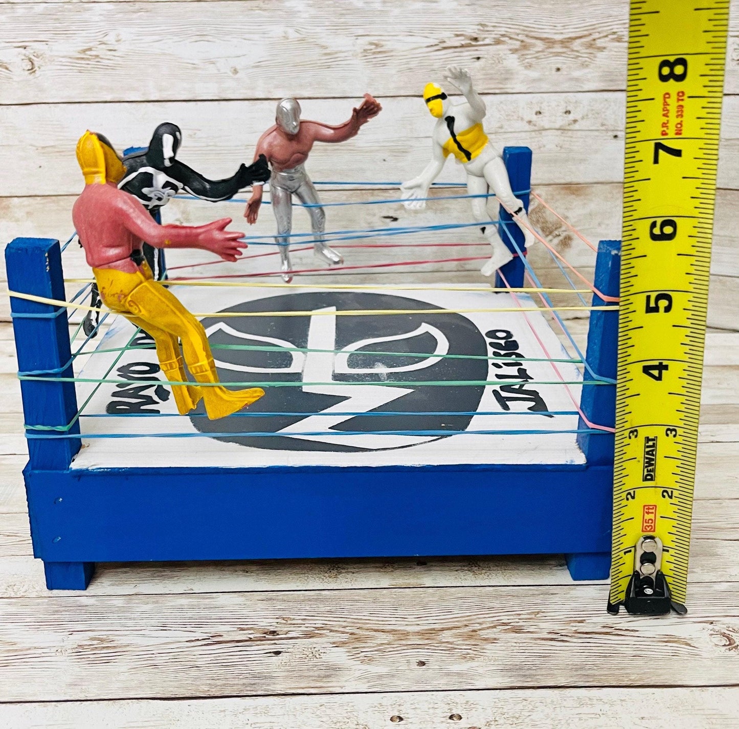 Mexican Lucha Libre Toy Wrestler Fighting Ring with 4 Luchadores Ring de Luchadores con 4 Figuras