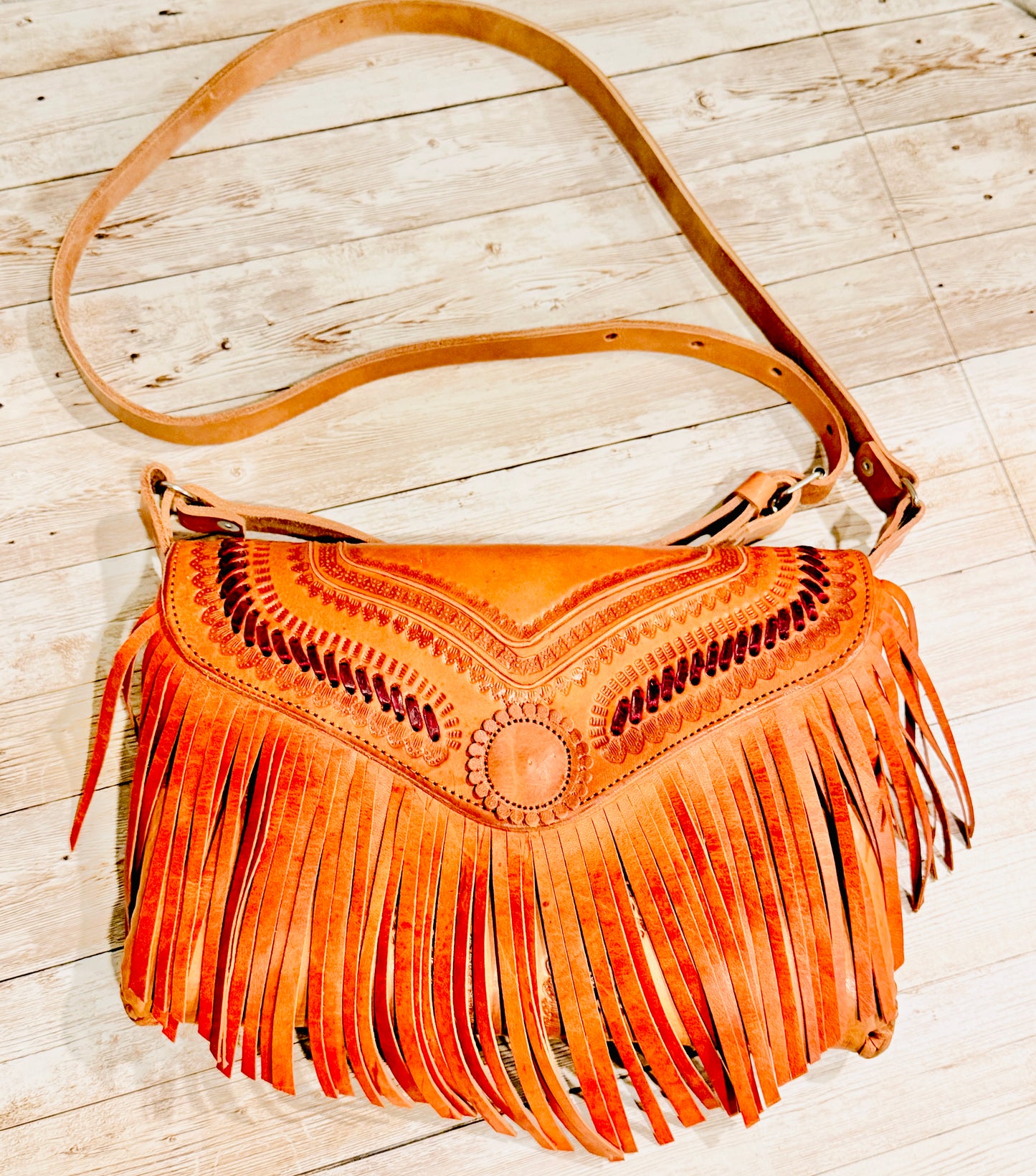 Mexican Tooled Leather Fringe Crossbody Handbag Bolsa Mexicana de Piel Cincelada con Flecos