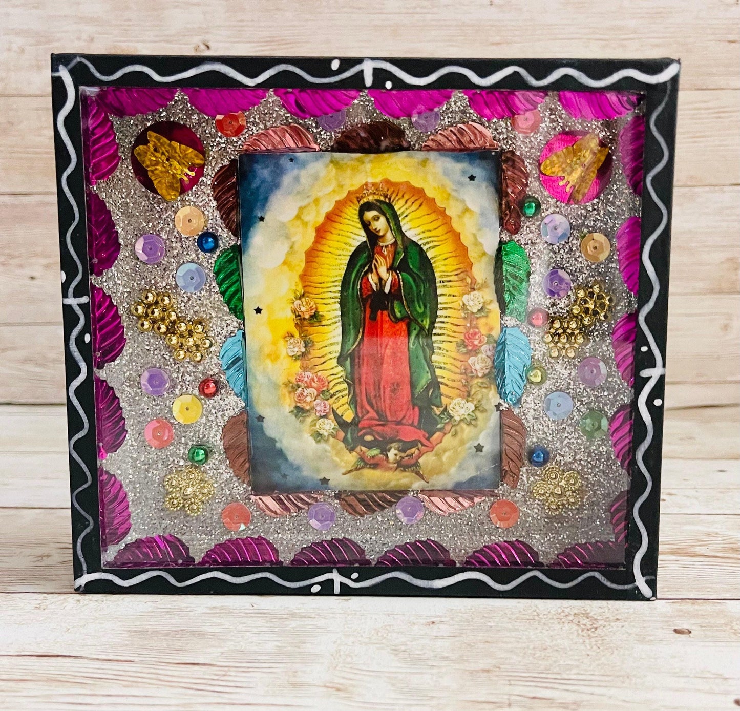Nicho Mexicano de La Virgen Maria Virgin Mary  Shadow Box Lady of Guadalupe