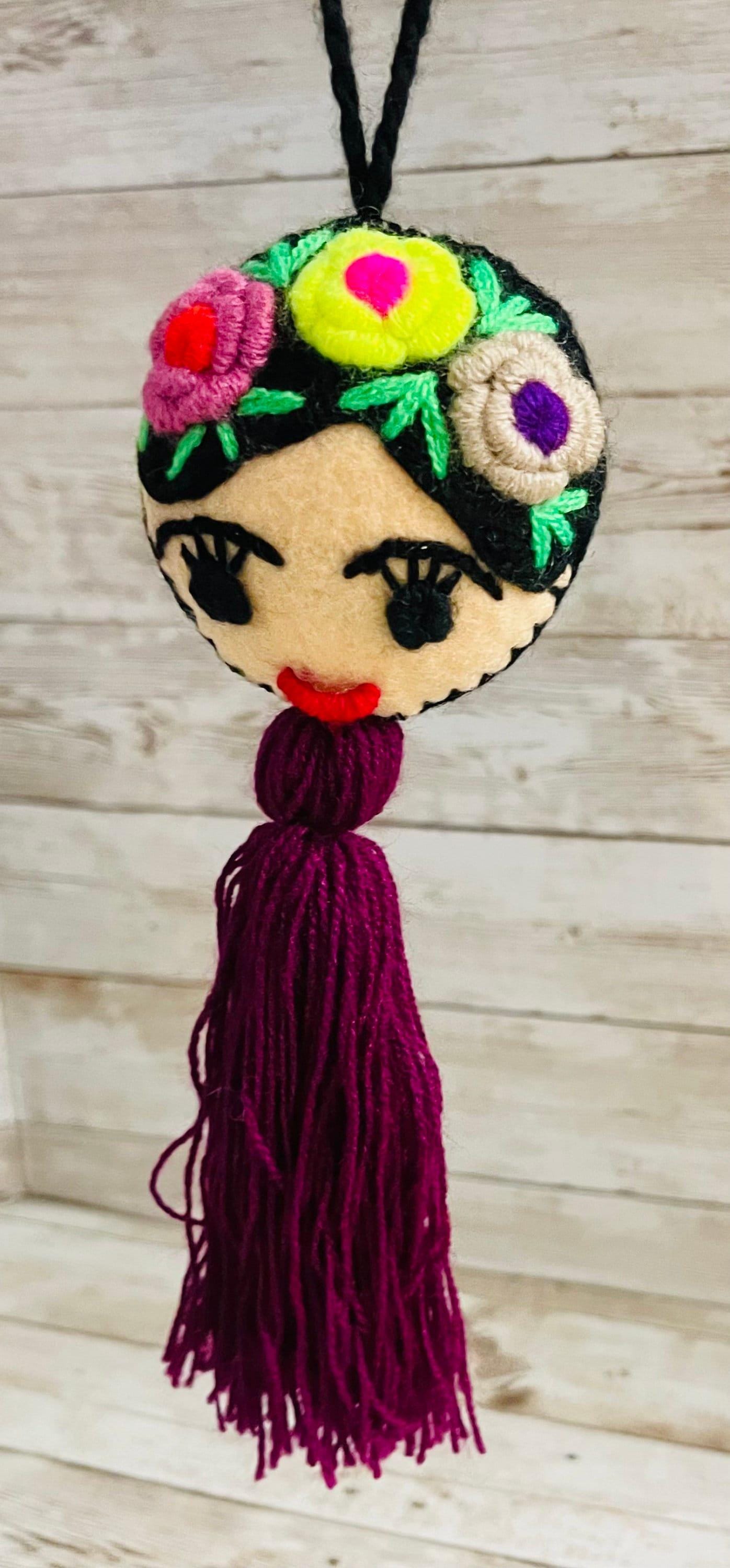 Frida Kahlo Tassle Pom Poms Pompones de Frida Kahlo