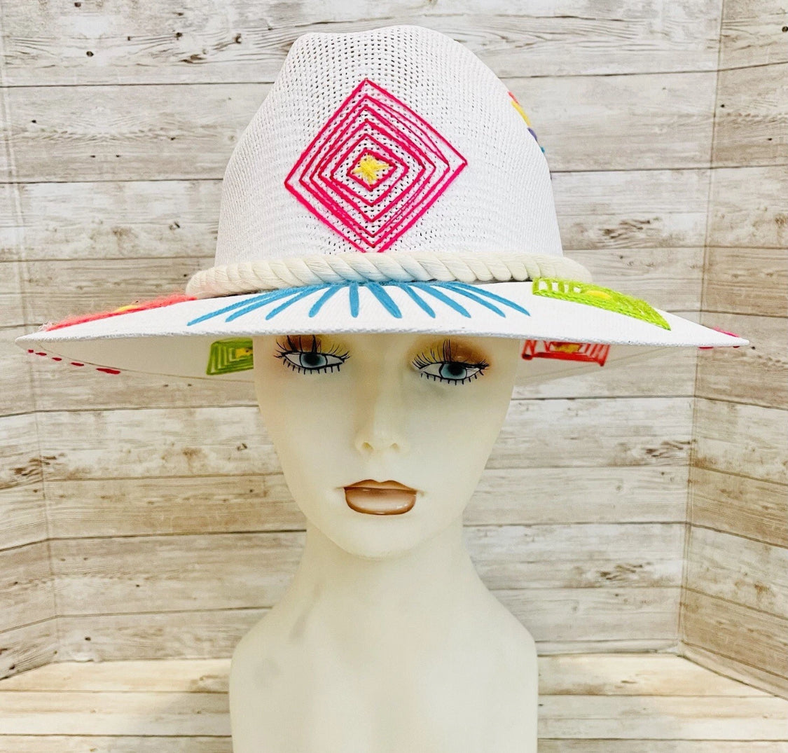 Classic Embroidered Panama Style Hat Large Sombrero Clásico Tipo Panama con Bordado Fino