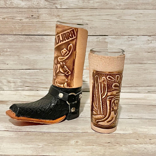 2 Mexican Leather Shot Glasses 1 Boot Shot Glass & 1 Leather Shot Glass 2x Vasos Tequileros Mexicanos 1 de Bota con Piel y 1 Vaso Tequilero