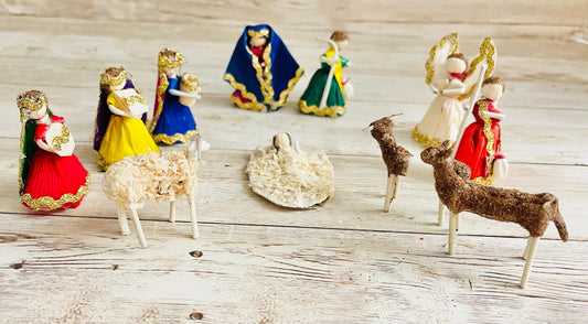 Mini Corn Husk Nativity Set Nacimiento Navideño Mini de Hoja de Maiz 2 Inches Tall