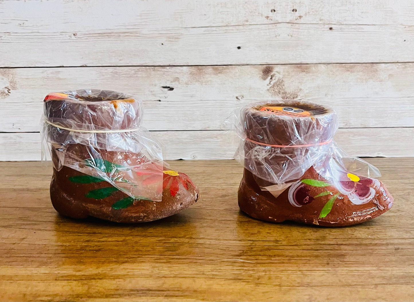 Tamarind Boot Cantaritos Candy Dulce de Tamarindo En Jarritos De Bota Vaquera de Barro
