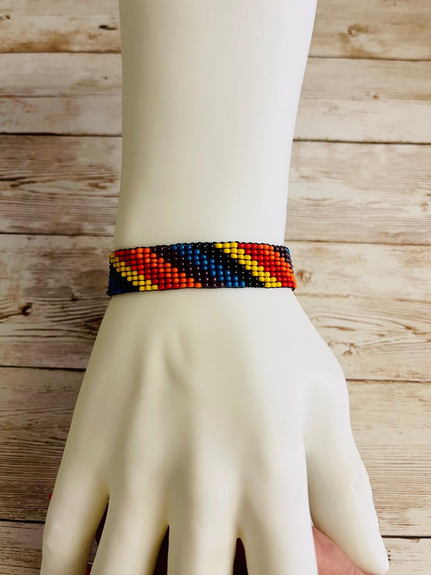 2x CHAQUIRA Huichol Mexican Bracelet & Leather Embroidered Bracelet Pulsera de Chaquira Huichol y Pulsera de Piel con  Bordado