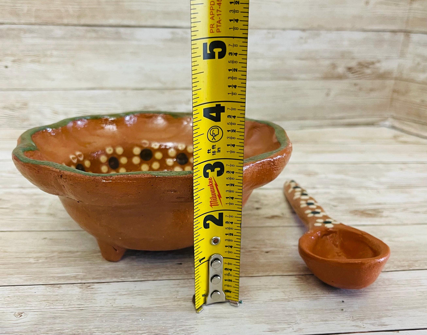 Mexican Terra Cota Bowls Salseros with  Spoons Plato Salsero de Barro con  Cuchara de Barro