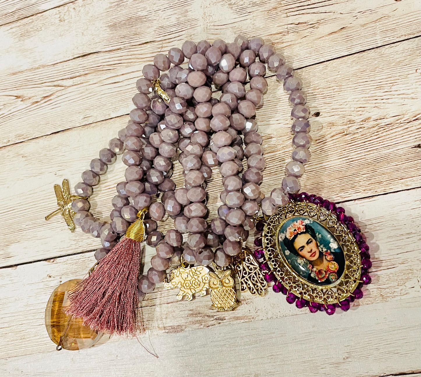Handmade Mexican Frida Kahlo Artesanal Bracelets Set of 7 Beaded Bracelets Semanario Artesanal Mexicano de Frida Kahlo 7 Pulseras